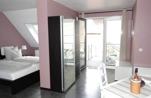 Muritz Apartment | Quiet, spacious and light-flooded apartment/loft with large courtyard garden