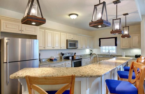 Roper Resort | Quiet spacious condo retreat with pool and waterfront views, Inner Banks, NC