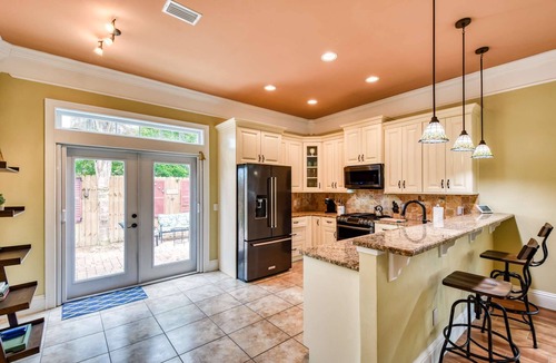 Lincolnville House | Quiet Street, Steps to Shops, Food, and Historic Downtown, 5 Miles to Beach! $300 in Free Tickets!
