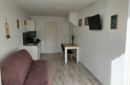 Forges-les-Bains Apartment | Quiet studio 35 minutes from Paris