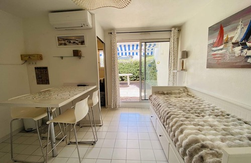 La Petite Motte Apartment | Quiet studio cabine, beach nearby - 4 guests