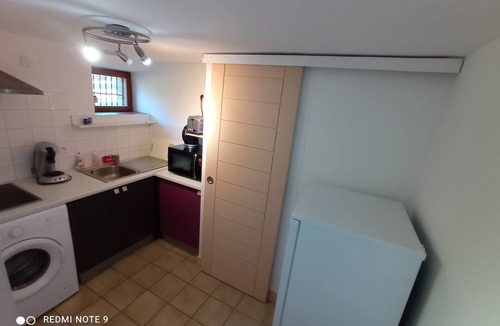 Espartignac Apartment | Quiet studio close to main roads and shops