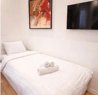 Levallois-Perret Apartment | Quiet studio Netflix Downtown Levallois
