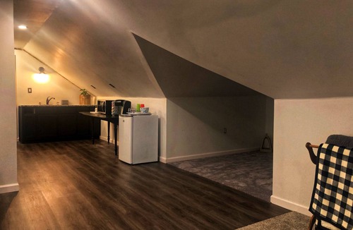 Martel Apartment | Quiet studio suite in a country setting.