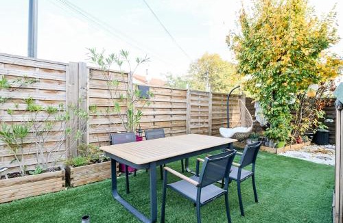 Alouettes House | Quiet Studio with Pool near Paris & Disneyland