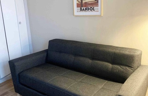 Gradignan Apartment | Quiet studio with balcony, parking space