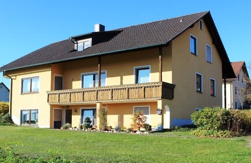Thanstein Apartment | Quiet vacation apartment (120 sqm) with sunny balcony