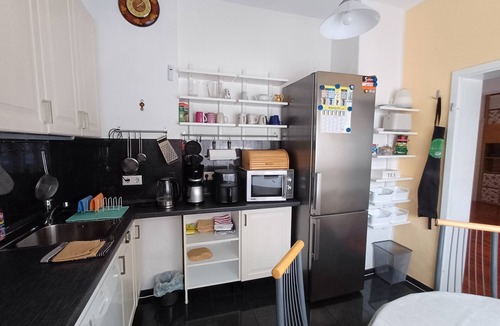 Rhein-Erft-Kreis District Apartment | Quiet vacation apartment near Cologne: Hürth, centrally located