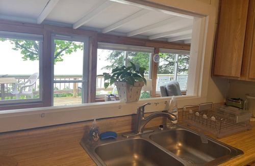 New North End Cottage | Quiet Vacation Cottage on Lake Champlain Deck, Stairs to Beach. 4 BR/ Sleeps 6