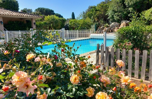 Porto-Vecchio Villa | QUIET VILLA, 4 BEDROOMS, AIR-CONDITIONING, TV, WIFI, GARDEN, PRIVATE POOL. CHAUF, BEACH AND PORT 3 MIN AWAY
