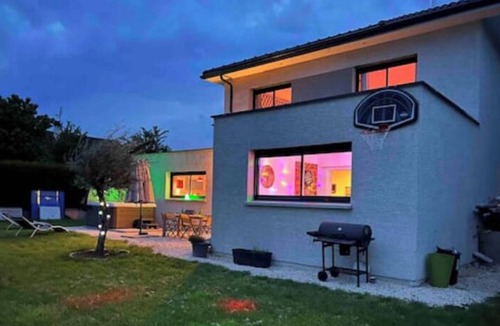 Navenne Villa | Quiet villa