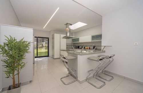 Charneca de Caparica e Sobreda Villa | Quiet Villa with wonderful views of the golf courses!