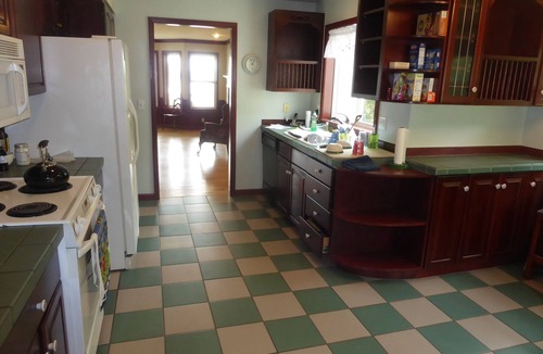 Indianola House | Quiet waterfront home in Indianola, Kitsap County, Seattle