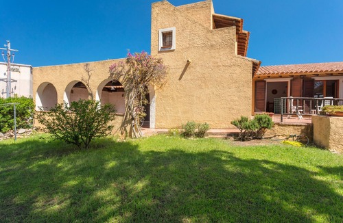 Baja Sardinia House | Quietly Situated Holiday Home with Sea View, Garden & Terrace