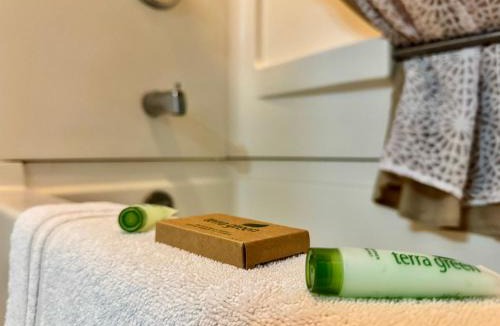 Kenmare Hotel | Quilt Inn