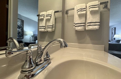 Kenmare Hotel | Quilt Inn