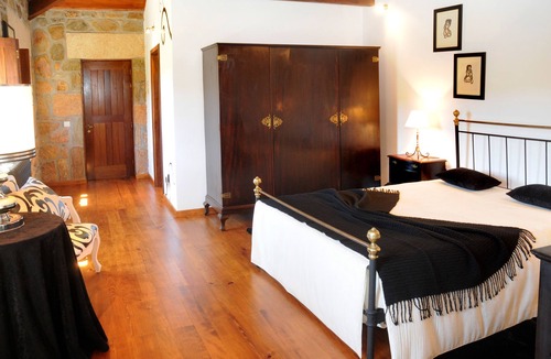 Celorico de Basto Hotel | Quinta Das Escomoeiras