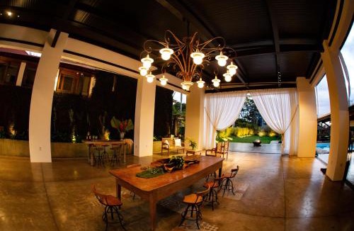 Araxa House | Quinta dos Lemos