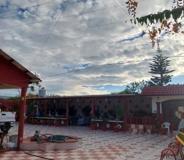 Las Rosas Villa | Quinta Rubi