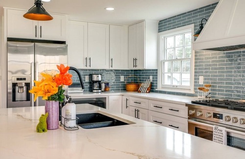 Russell Township House | Quintessential Chagrin Falls in an upscale home!