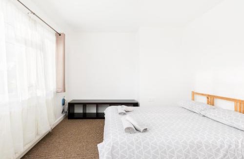 Cradley House | Quinton Essentials