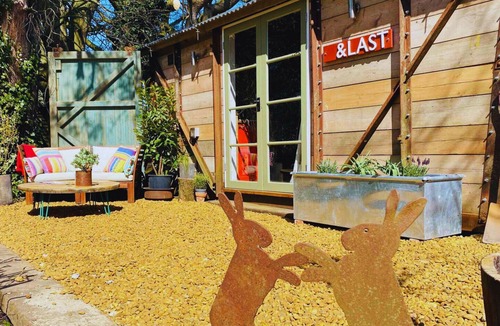 Aldborough Apartment | Quirky railway carriage has been crafted with attention to detail