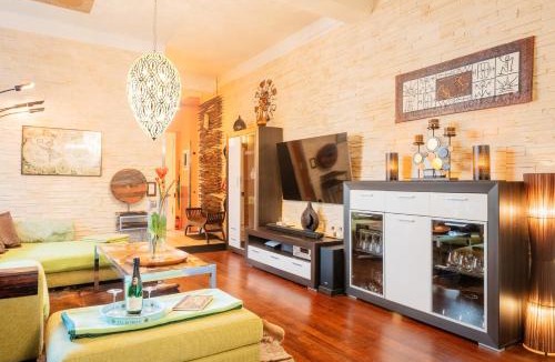 Friedrichshain-Kreuzberg Apartment | quite and central designer loft with elevator