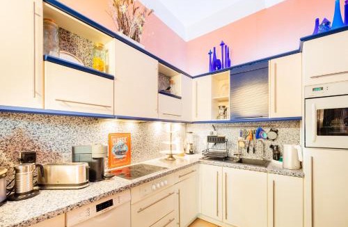 Friedrichshain-Kreuzberg Apartment | quite and central designer loft with elevator