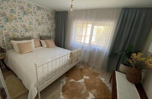 Botosani Apartment | Quite and relaxing 2 double bedrooms and 1 childroom