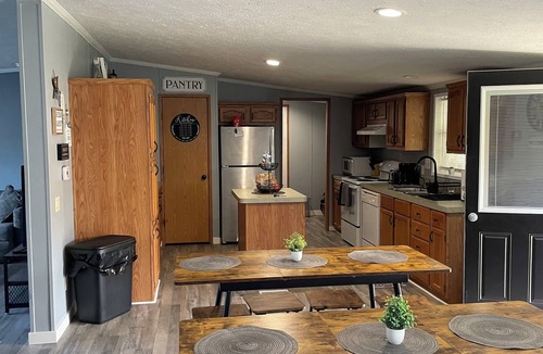 Heath House | Quite, private 4 bed room 2 full bath home located in Newark oh. Sleeps 12.