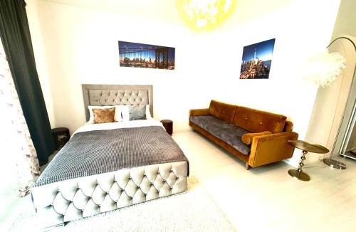 Otopeni Apartment | QUOVADIS Apartament #8