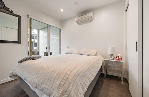 Auckland Central Business District Apartment | QV Stays Spacious Lighter Quay Haven