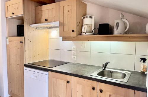 Notre-Dame-de-Bellecombe Apartment | Résidence Les Belles Roches - Appartement 6 personnes coeur de village MAE-7994