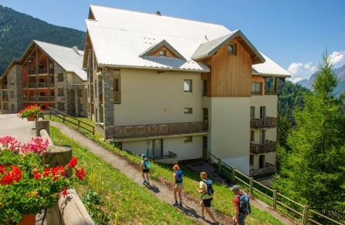 Oz-en-Oisans Apartment | Résidence Capfun Couleurs Soleil, Oz en Oisans