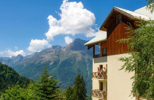 Oz-en-Oisans Apartment | Résidence Capfun Couleurs Soleil, Oz en Oisans