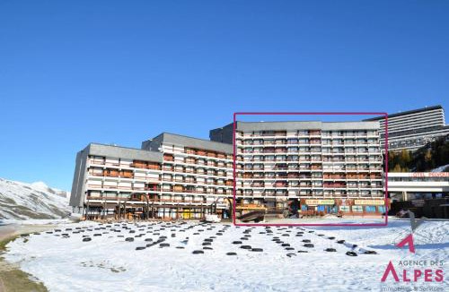 Les Menuires Apartment | Résidence Chaviere - Studio avec petit balcon et baignoire au pied des pistes appartement pour 2 personnes MAE-4264