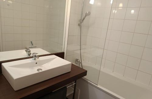 Chaveignes Apartment | Résidence Cottage piscine chauffée