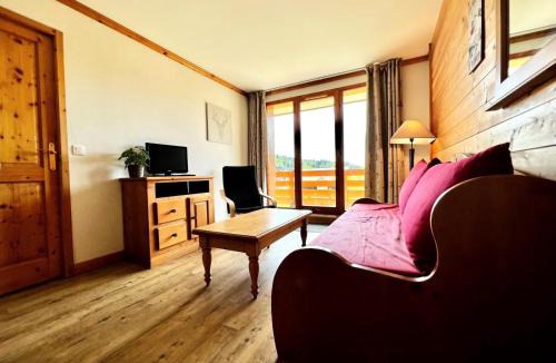 Notre-Dame-de-Bellecombe Apartment | Résidence Les Belles Roches - Appartement six personnes au centre du village MAE-2994