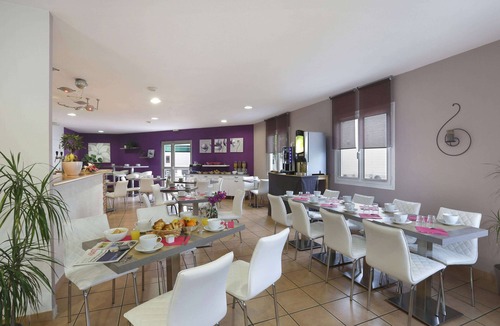 Merville Apartment | Résidence Résid'price ST6N