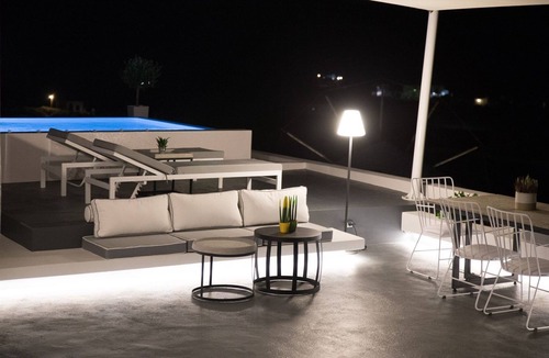 Imerovigli Villa | R 252 Master Suite with Private Pool, Sea View Including Breakfast Outdoor Jacuzzi