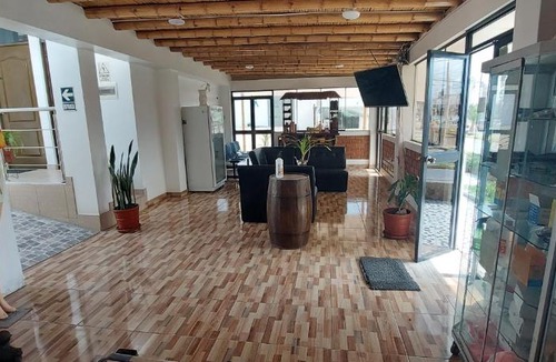Pisco Hotel | R. A. C. S.