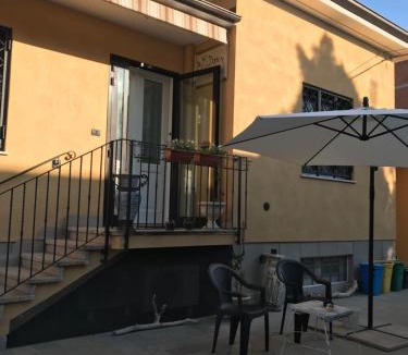 Montale House | R&B MiDora Montale