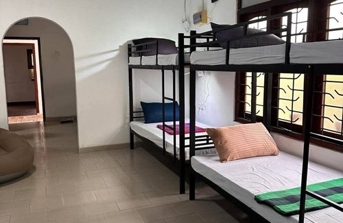 Kathaluwa Hostel | R BackPacker Hostel