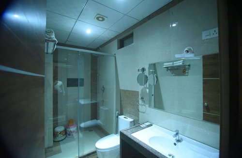 Davanagere Hotel | R Empire Revtree