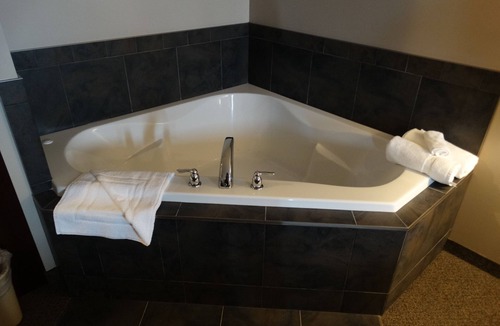 Provost Hotel | R&R Inn