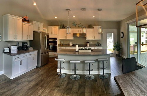Chapin House | R&R Lake Retreat