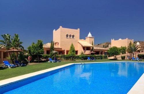 Marbella Apartment | R23 Spacious ground floor apartment SMV