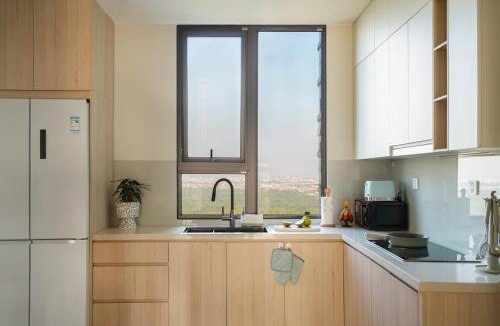 Van Giang Apartment | R3 Onsen - Workspace - Panorama Swanlake View - 3BRs