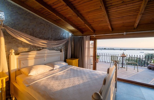 Altınova Hotel | Ra Otel