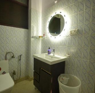 Raja Park Apartment | Raahi